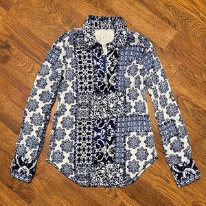 Cino Blue & White Button Down Shirt Sz XS Boho Resortwear Vacation Crinkle Style